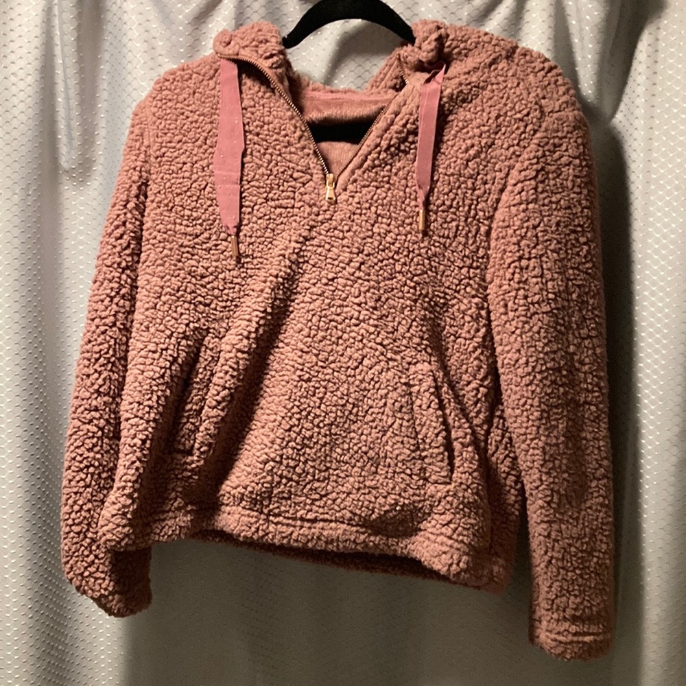 Woman’s pull over